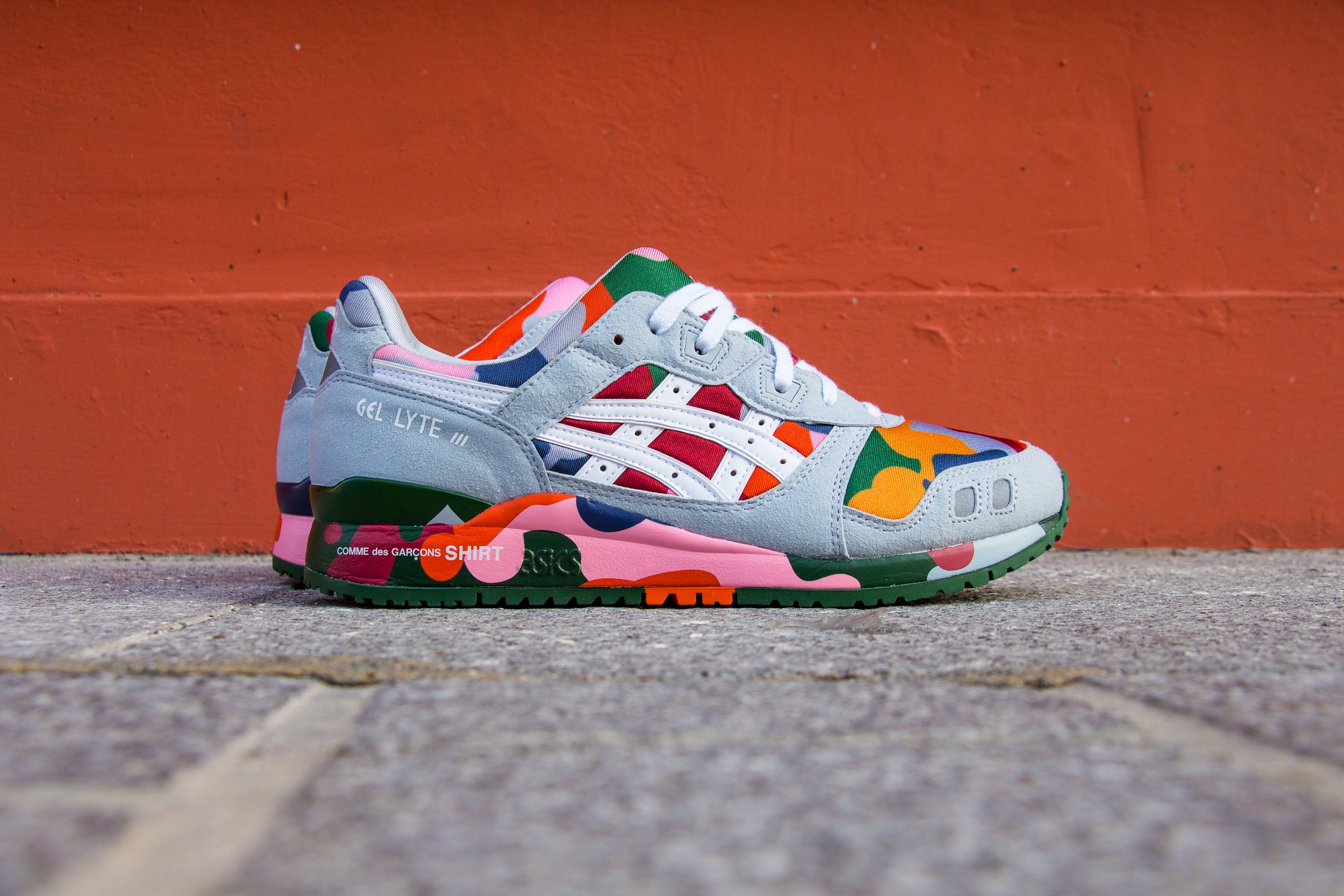 Comme des Gar ons X Asics Gel Lyte III 1201A132 000 La Boite