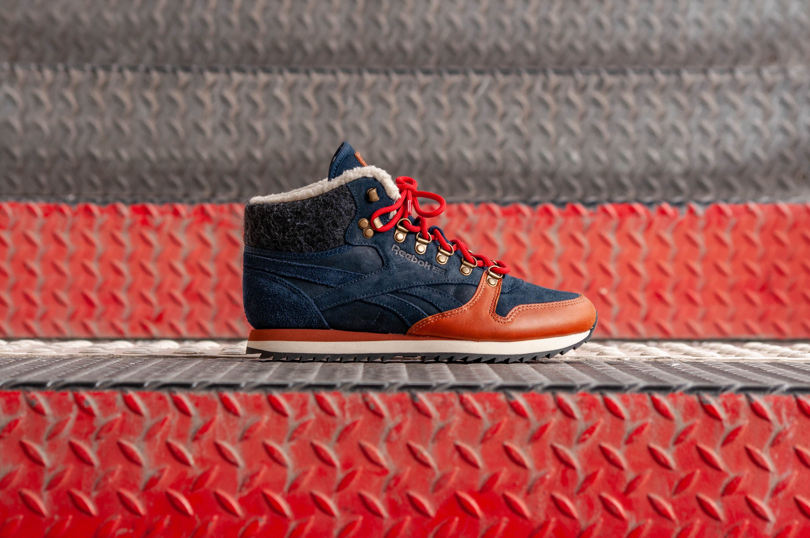 Reebok classic leather mid winter wonderland Clearance