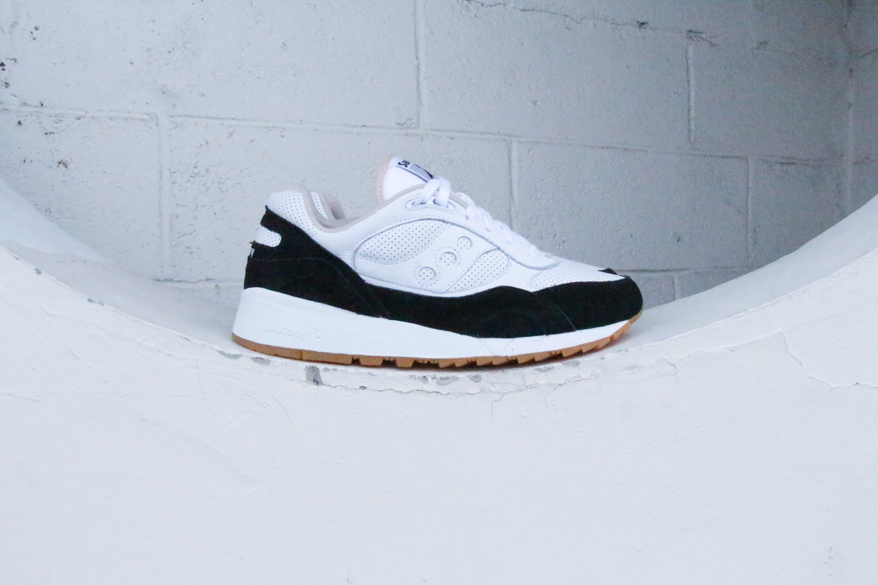 Saucony shadow 6000 hot sale ht white black