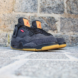 Levi's X Air Jordan 4 Rétro "Black denim"