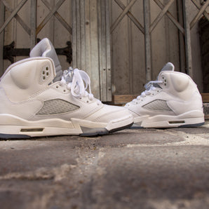 Air Jordan 5 Rétro "Metallic White"