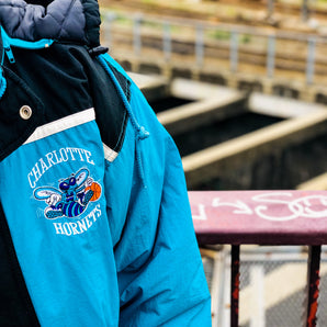 Blouson Starter Vintage "Charlotte Hornets" 1992