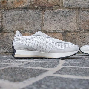 Balance 327 X Casablanca Tennis Club "Black Logo"