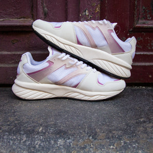 Hummel Reach LX 8000 Gradient White