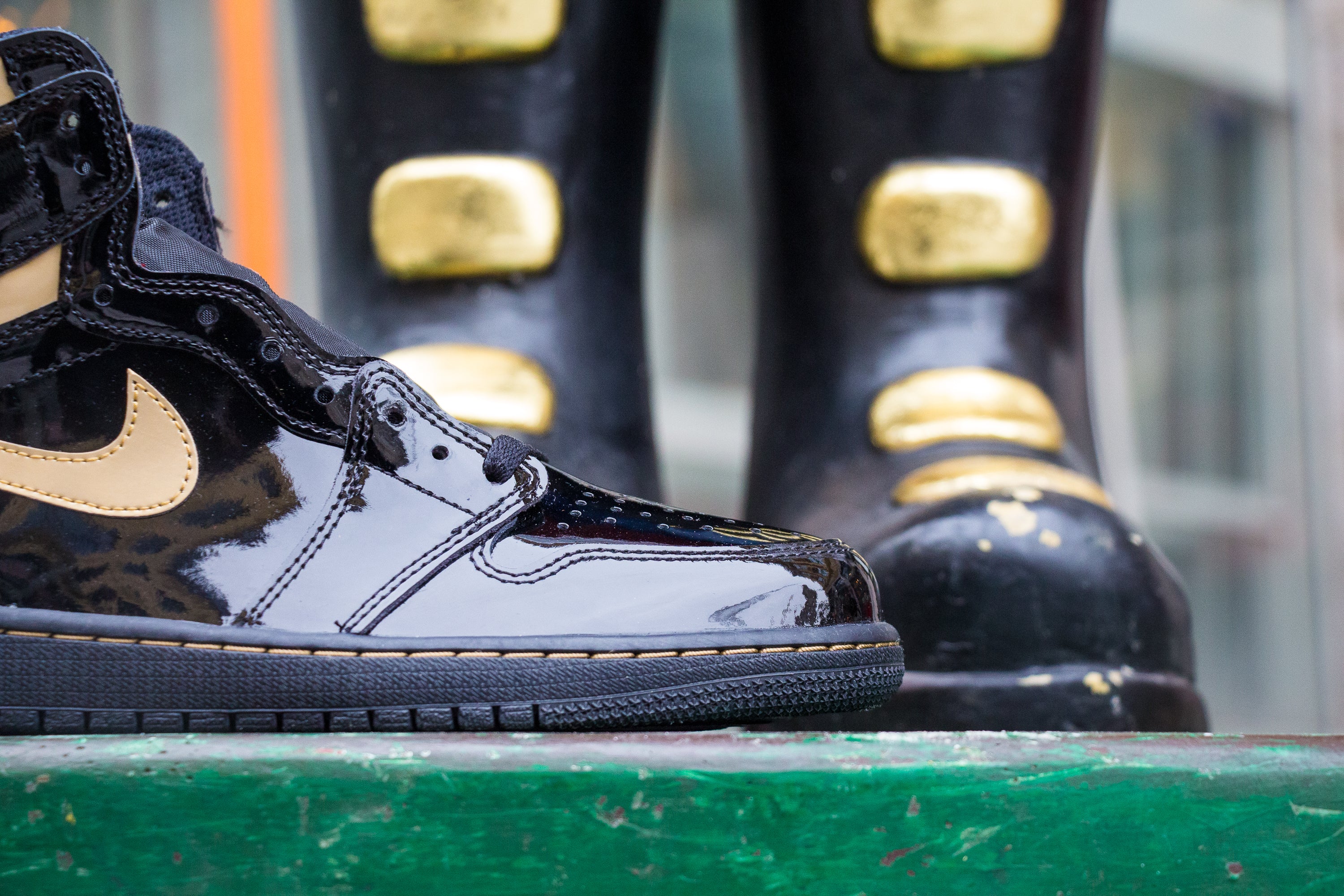 jordan 1 retro black metallic gold 2020