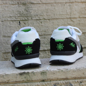Kangaroos X Sneakers Mag Omnicoil II Absinthe""