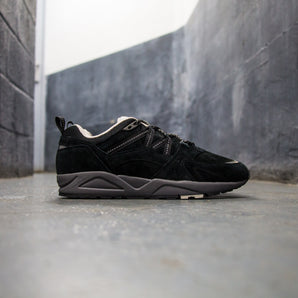 Karhu Fusion 2.0 Triple Black