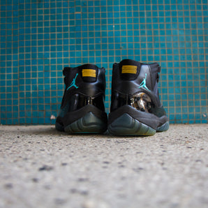 Jordan 11 noir et bleu new arrivals