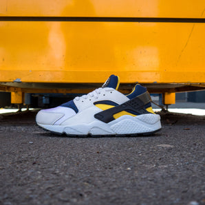 Nike Air Huarache "Michigan"  2004