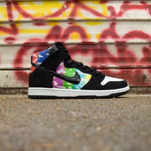 Nike SB Dunk High "TV Signal"