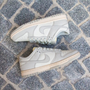Nike Dunk Low "Light Bone"