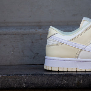 Nike Dunk "Coconut Milk"