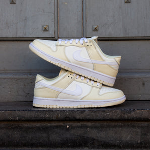 Nike Dunk "Coconut Milk"