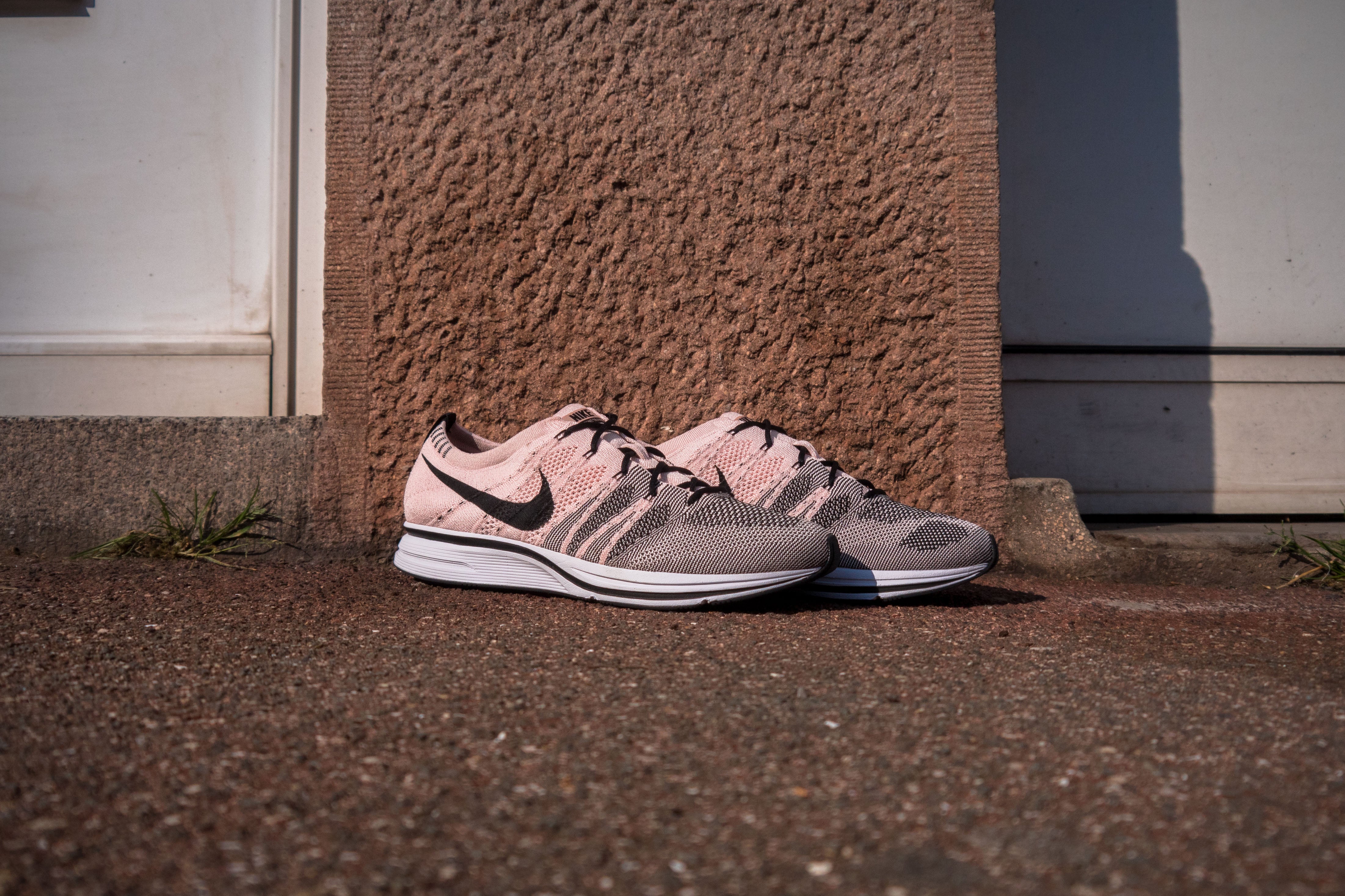 Flyknit hotsell sunset tint
