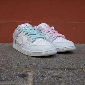 Nike Dunk Low  "Be True"