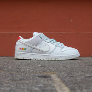 Nike Dunk Low  "Be True"