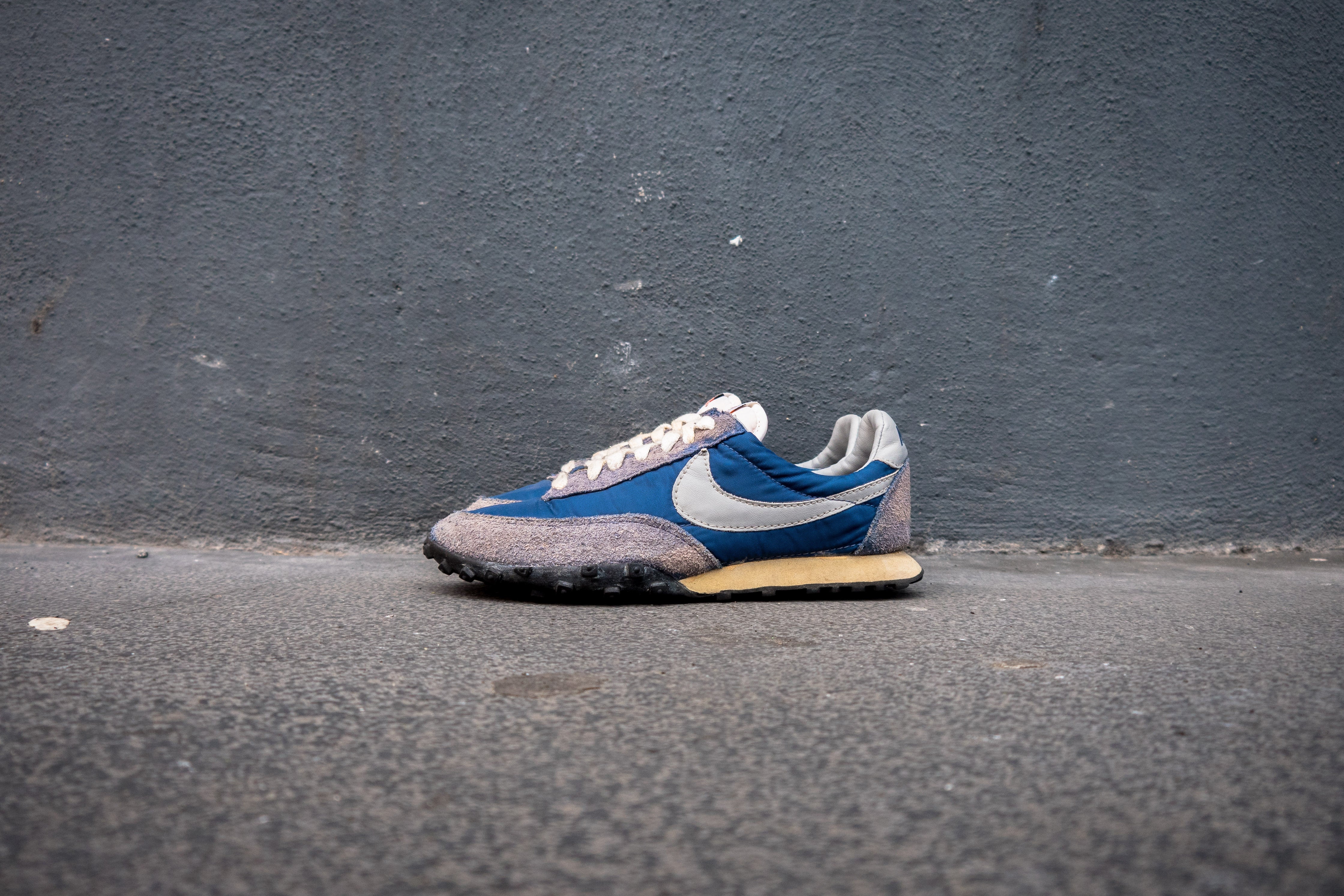 Nike vintage hotsell waffle racer