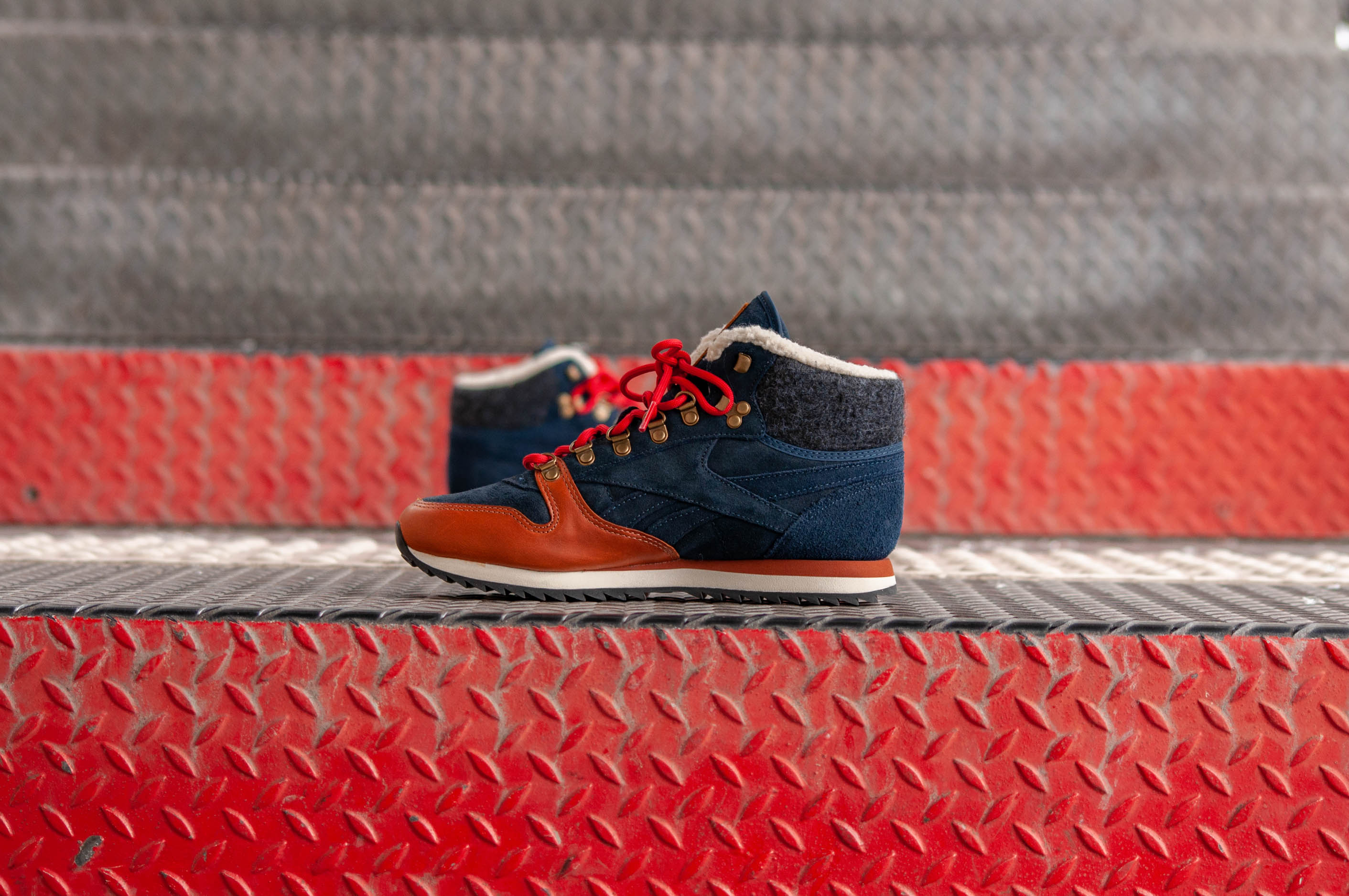 Reebok classic leather mid winter wonderland Clearance