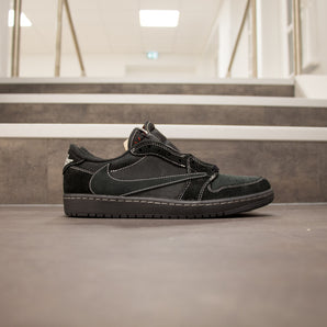 Travis Scott x Air Jordan 1 Low OG Black Phantom